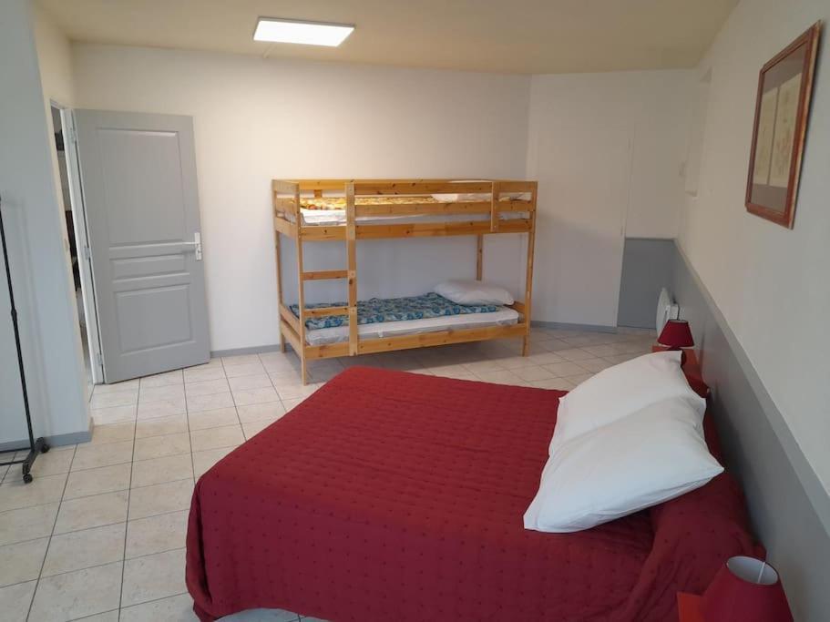 Appartement Au Bord Du Canal Montbard Εξωτερικό φωτογραφία